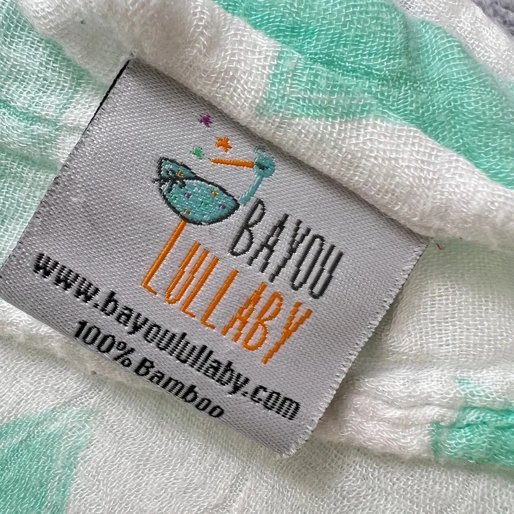 Bayou Lullaby Bamboo Muslin Swaddle Blanket Triangle Print Baby Receiving 48x44‎